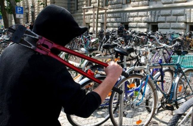 Ladri di bici, fermato un giovane colognese