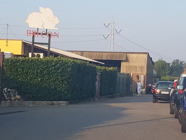 Un altro morto sul lavoro: operaio muore schiacciato da una pressa