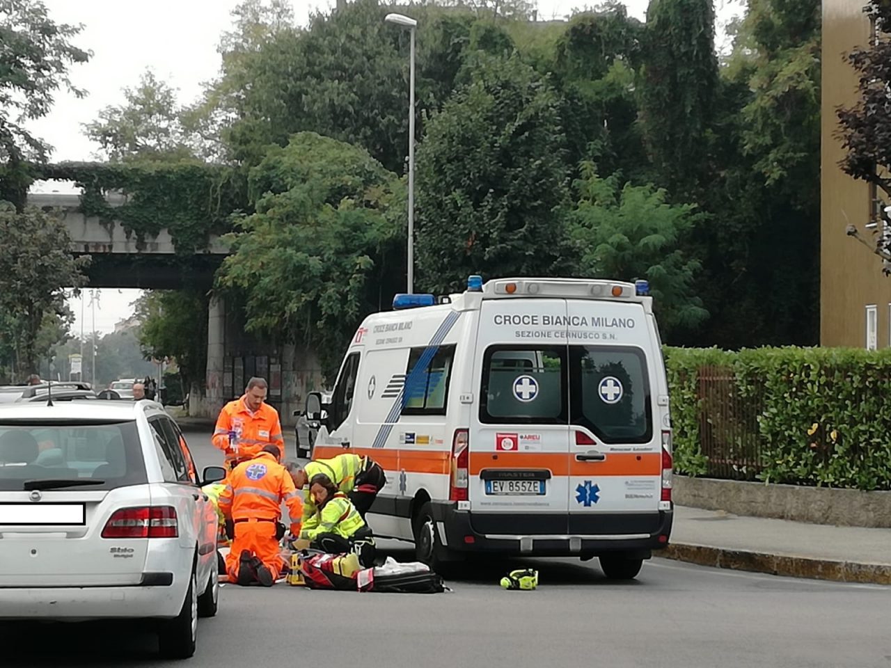 Grave incidente a Gorgonzola, arriva l’elisoccorso FOTO