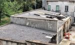 Eternit deteriorato sul tetto della Velvis di Vaprio, cittadini preoccupati