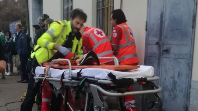 Ragazzo travolto dal treno in stazione a Canegrate: è gravissimo
