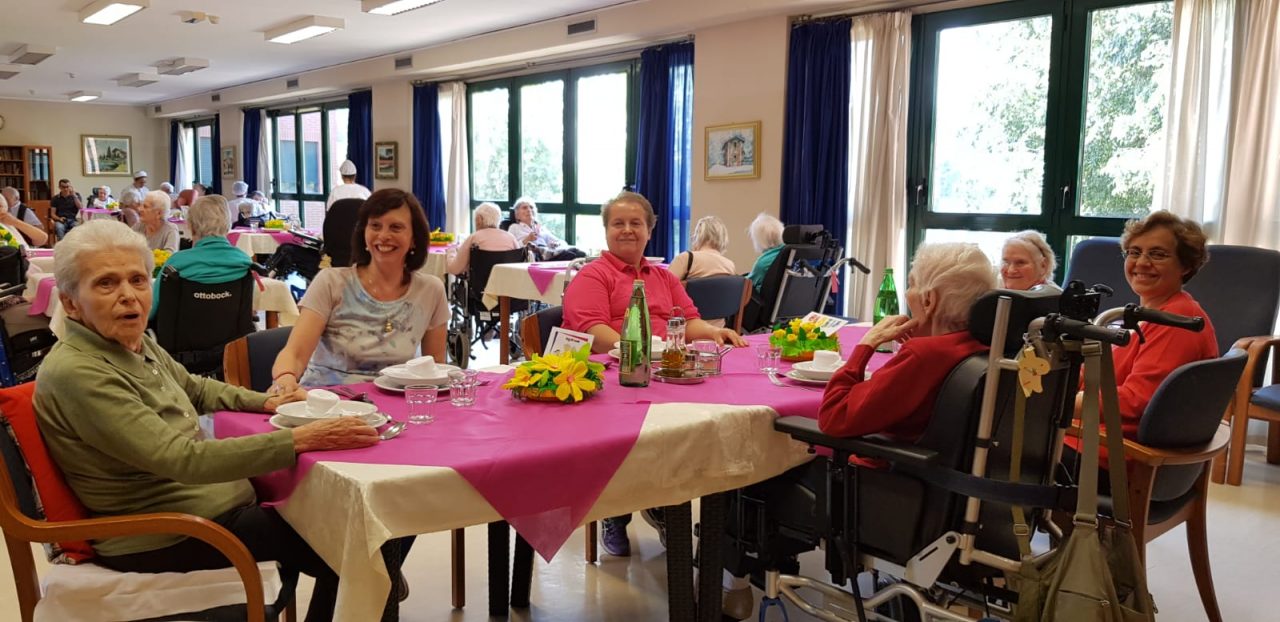 Festa dei nonni in grande stile alla Casa famiglia di Bussero