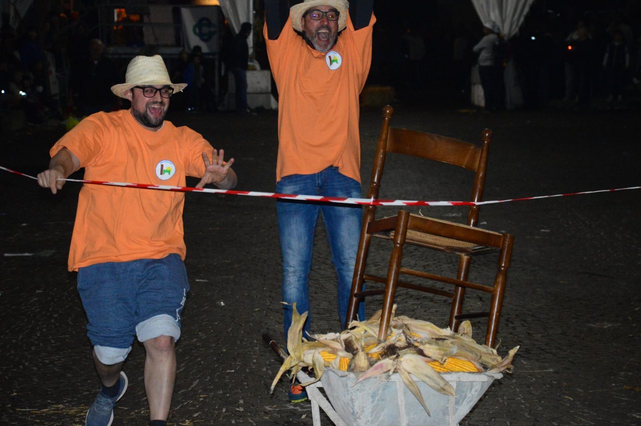 Grande sfida tra contrade per il Palio di Inzago FOTO