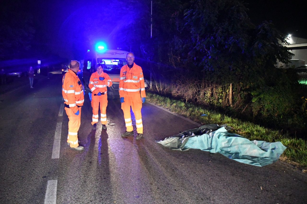 La lite si trasforma in tragedia: uomo investito e ucciso in via Adda, a Monza