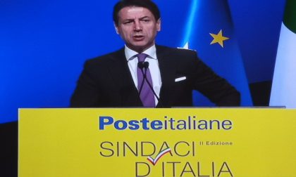 Premier Conte all'evento “Sindaci d’Italia” di Poste Italiane: "Piccoli Comuni sono una ricchezza"