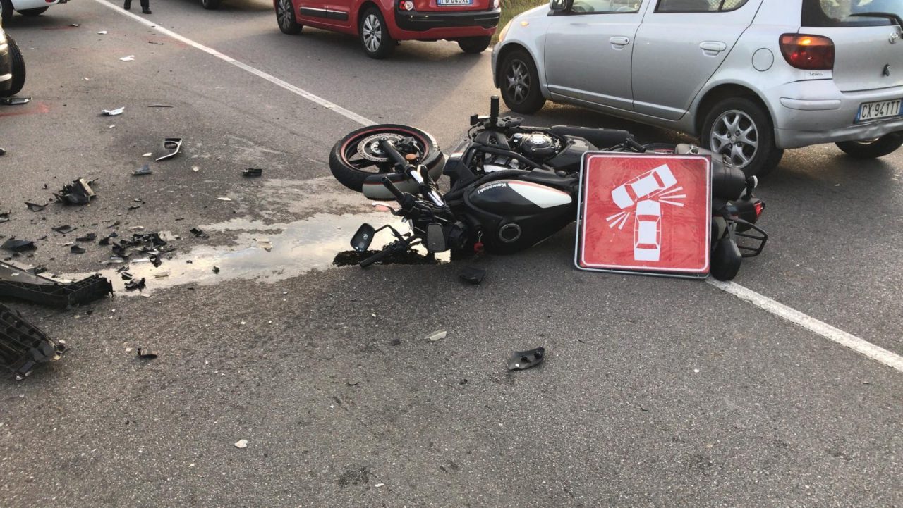 Grave incidente a Pozzuolo, la Sp103 riapre alle 10