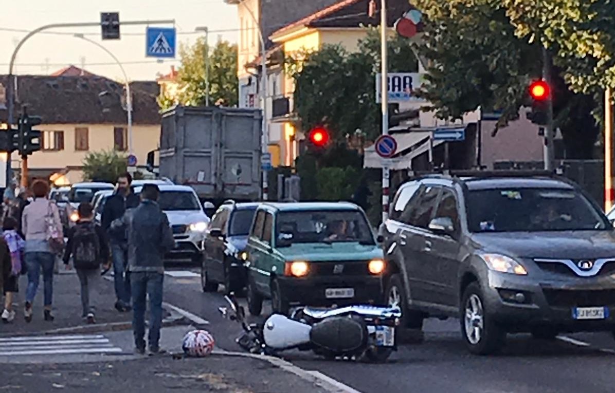 Incidente a Fara, ferito motociclista