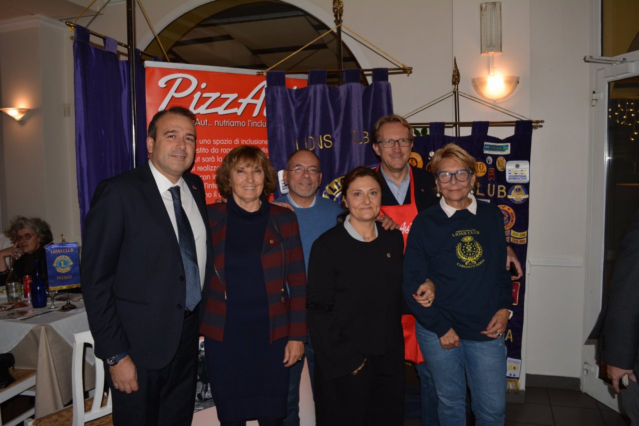 Cena solidale per sostenere il progetto PizzAut FOTO