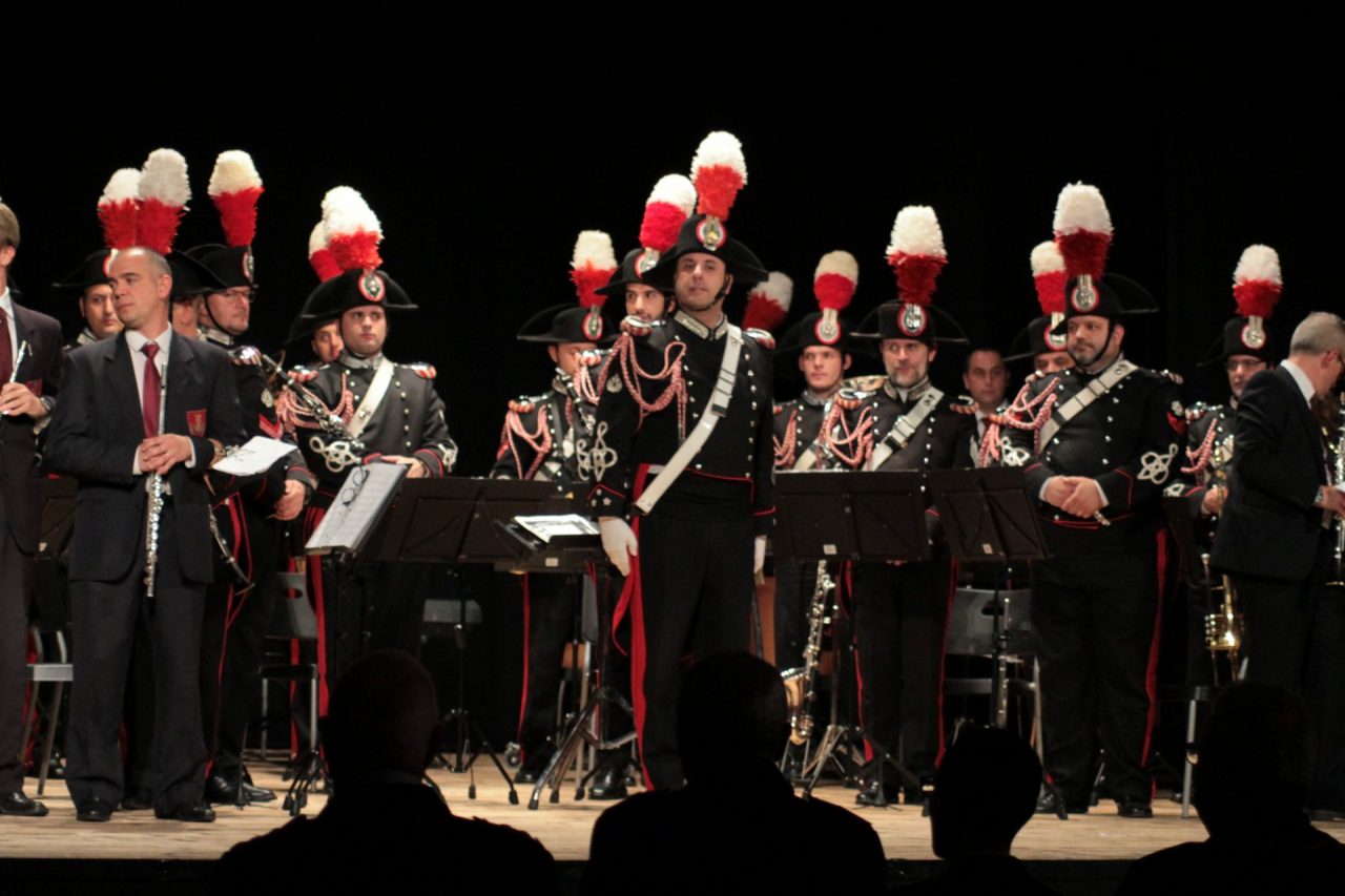 I carabinieri emozionano la città di Melzo nel ricordo dei loro “eroi”