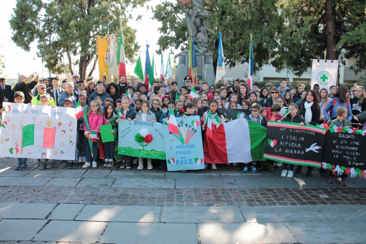 4 novembre gli studenti tengono vivo il senso della Patria