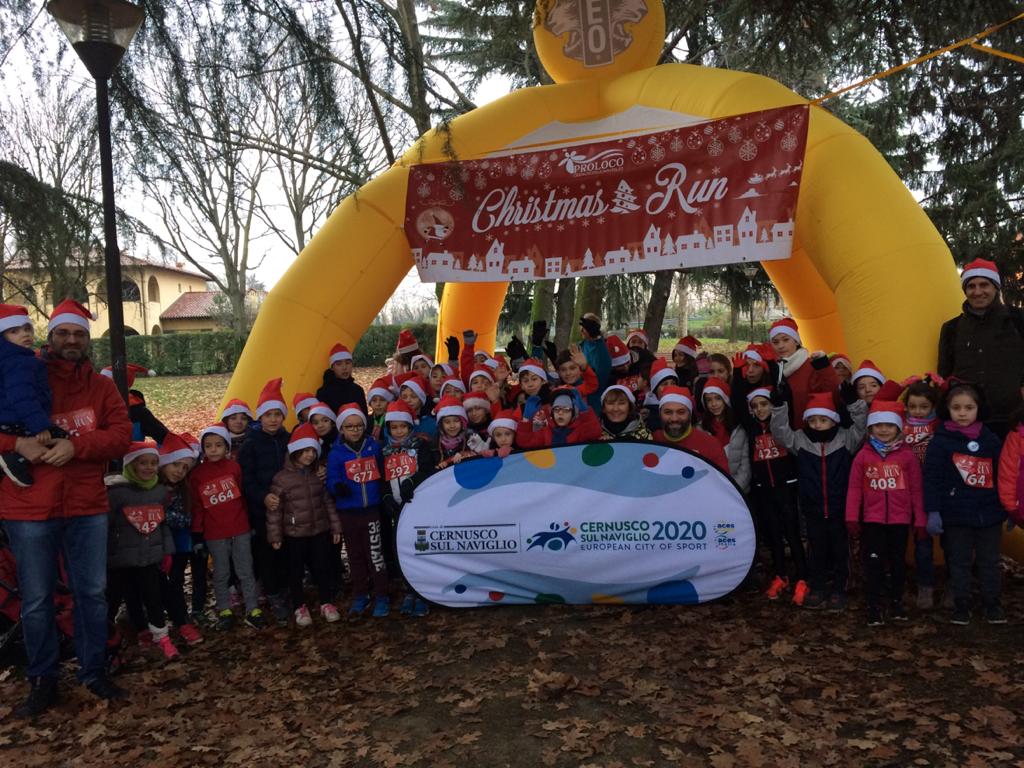 La Pro Loco di Cernusco sul Naviglio scalda i motori per la corsa dei Babbi Natale