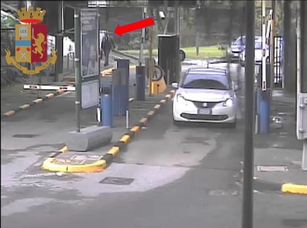 Due arzilli fratelli malavitosi colti sul fatto a rubare auto