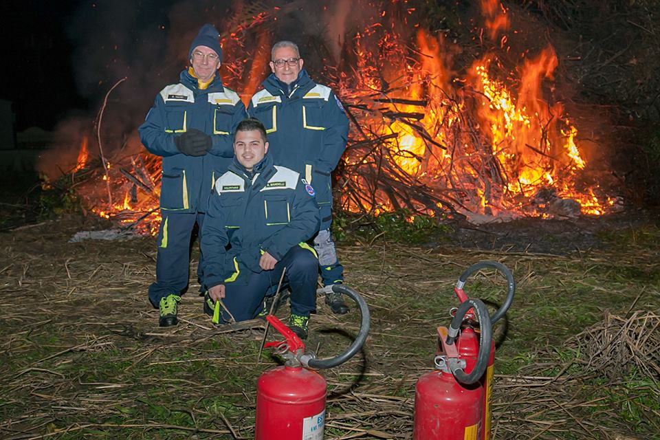Pioggia e Pm10, Bellinzago rinvia il falò di Sant’Antonio