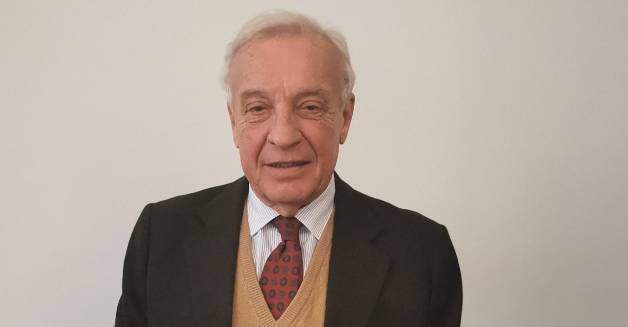 Pensionato ricompra la sua ditta e la salva