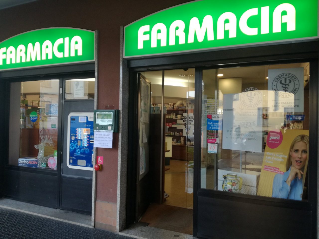 Rapina a mano armata in farmacia a Inzago