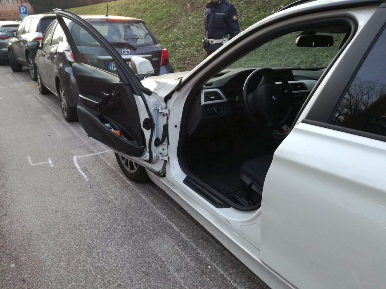 Pedone investito a Segrate, intervento in codice rosso FOTO