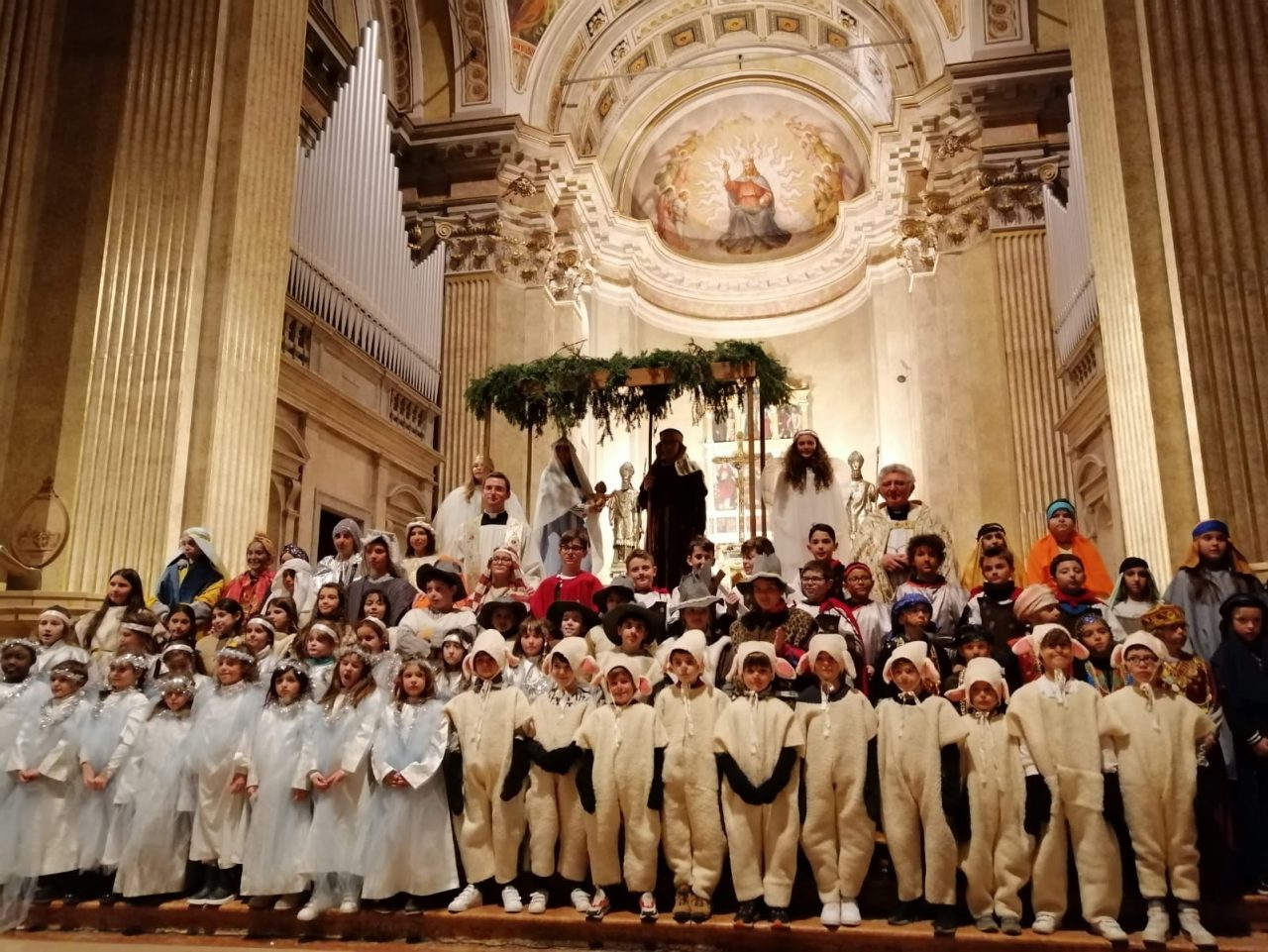 La Natività dei piccoli ha commosso San Zeno FOTO