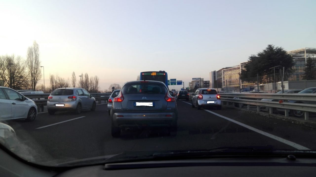 Cantiere sul ponte della Monza-Melzo: traffico in tilt