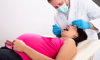 Lo sapevi che in gravidanza è bene far più controlli dal dentista?
