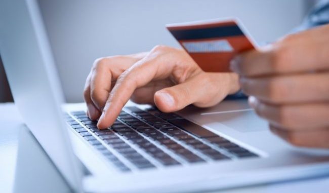 Furto di identità, organizzavano operazioni fraudolente a sua insaputa