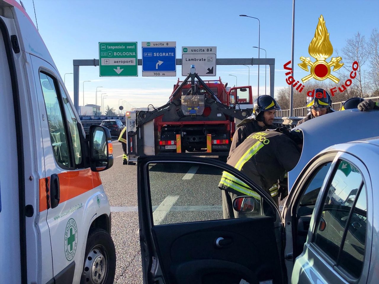 Incidente in Tangenziale. Coinvolto mezzo pesante FOTO