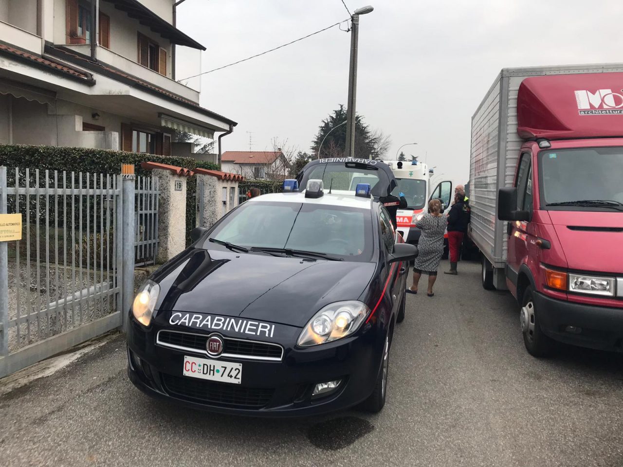 Lite tra vicini, settantenne in ospedale