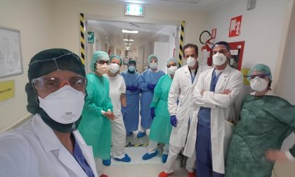 Coppia di anziani positivi al Covid-19 "riunita" in ospedale a Melzo