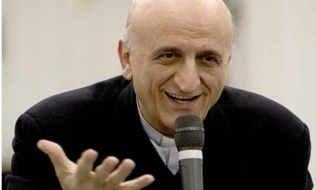 Coronavirus, Vaprio piange don Giancarlo Quadri