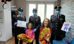 Carabinieri donano uova di Pasqua a bimba immunodepressa FOTO