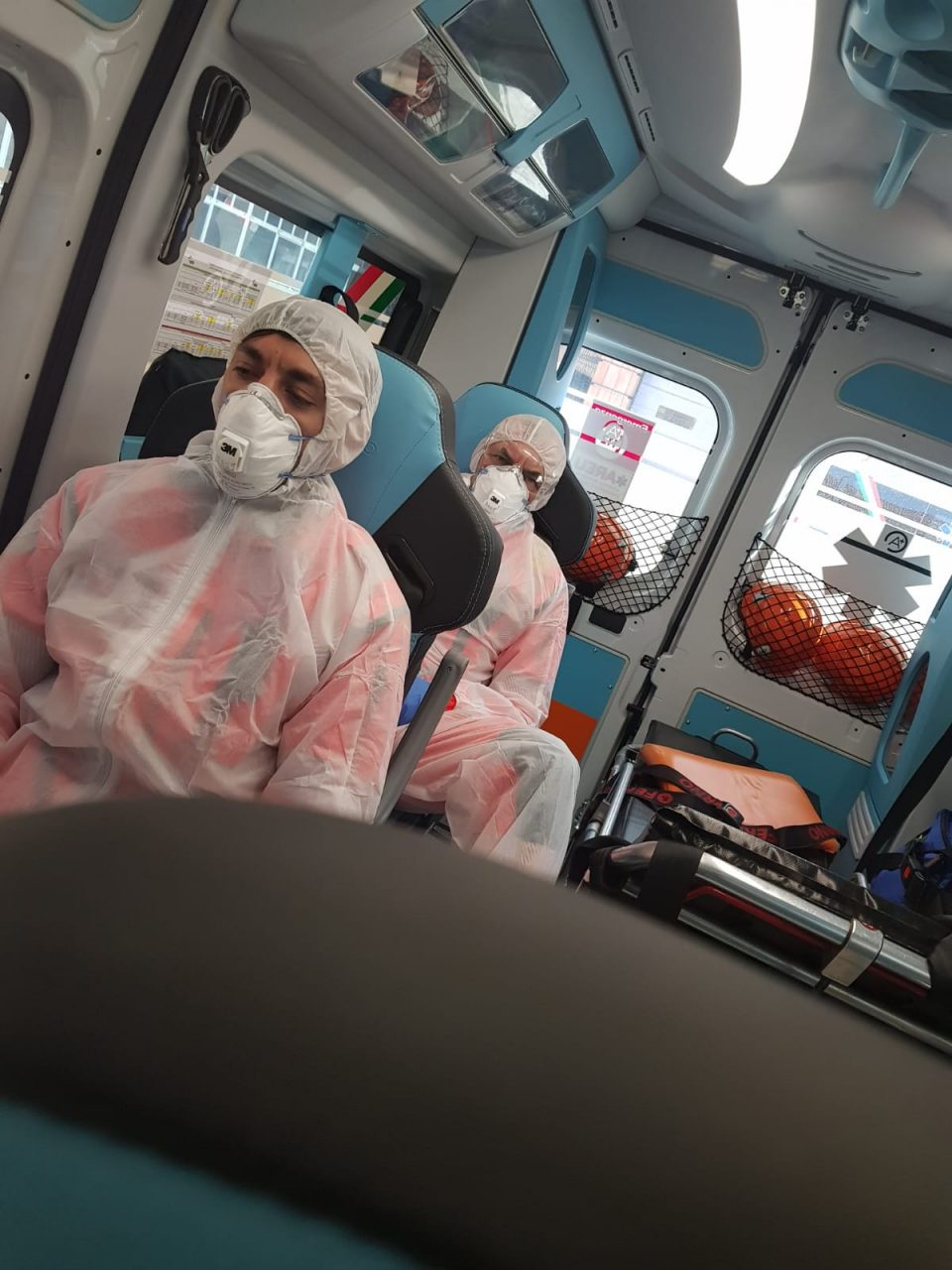 Soccorritori al fronte, il racconto shock di un volontario