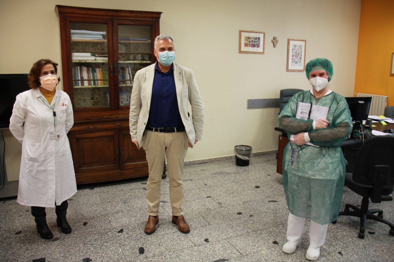 Covid-19, infermieri in trincea contro virus, isolamento e  paura