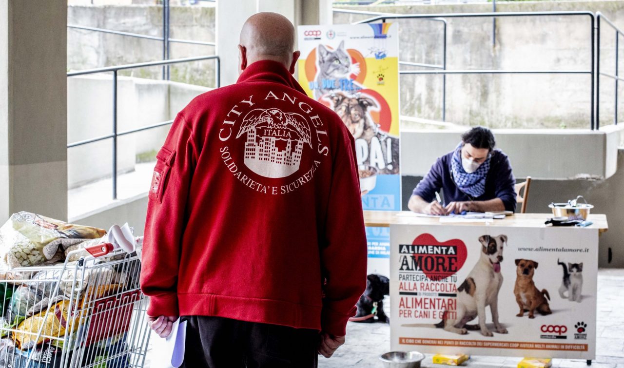 Coop: la solidarietà verso gli animali non si ferma