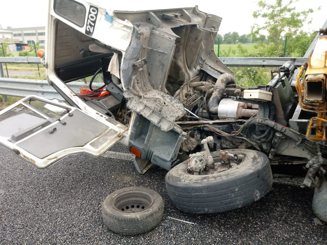 Incidente tra due camion sulla Cassanese  FOTO