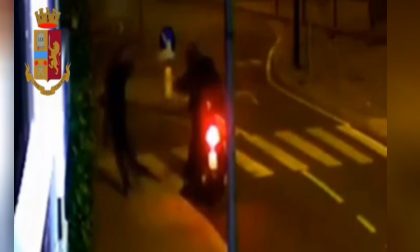 Gambizzano uomo in mezzo alla strada con due colpi di pistola: arrestati VIDEO
