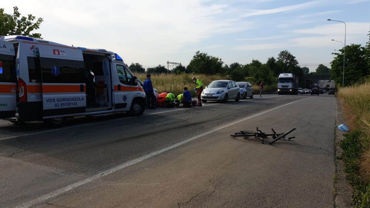 Ciclista investita sulla Sp161, in ospedale in codice rosso FOTO