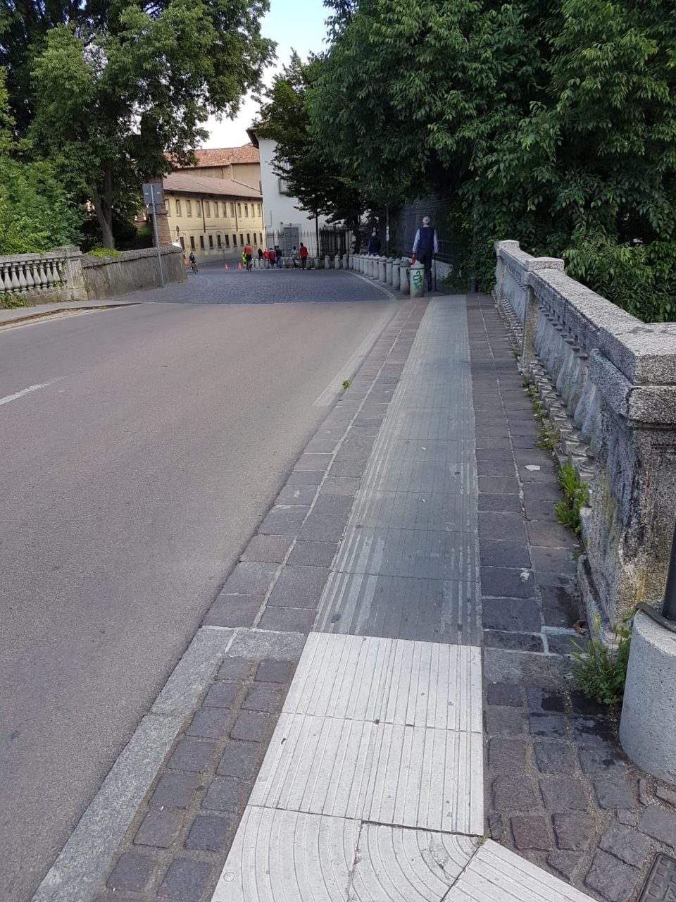 Cernusco sul Naviglio va a due ruote: allarga le ciclabili e restringe le strade