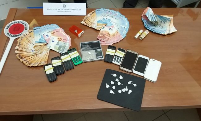 Spacciatore arrestato con 11mila euro in contanti