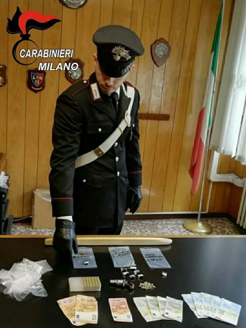 arresto carabinieri droga pistola 1