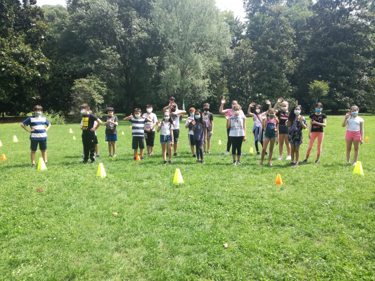 Classi quinte al parco per l’iniziativa “Salutiamoci” FOTO