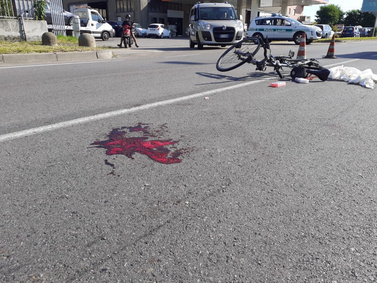 ciclista travolto