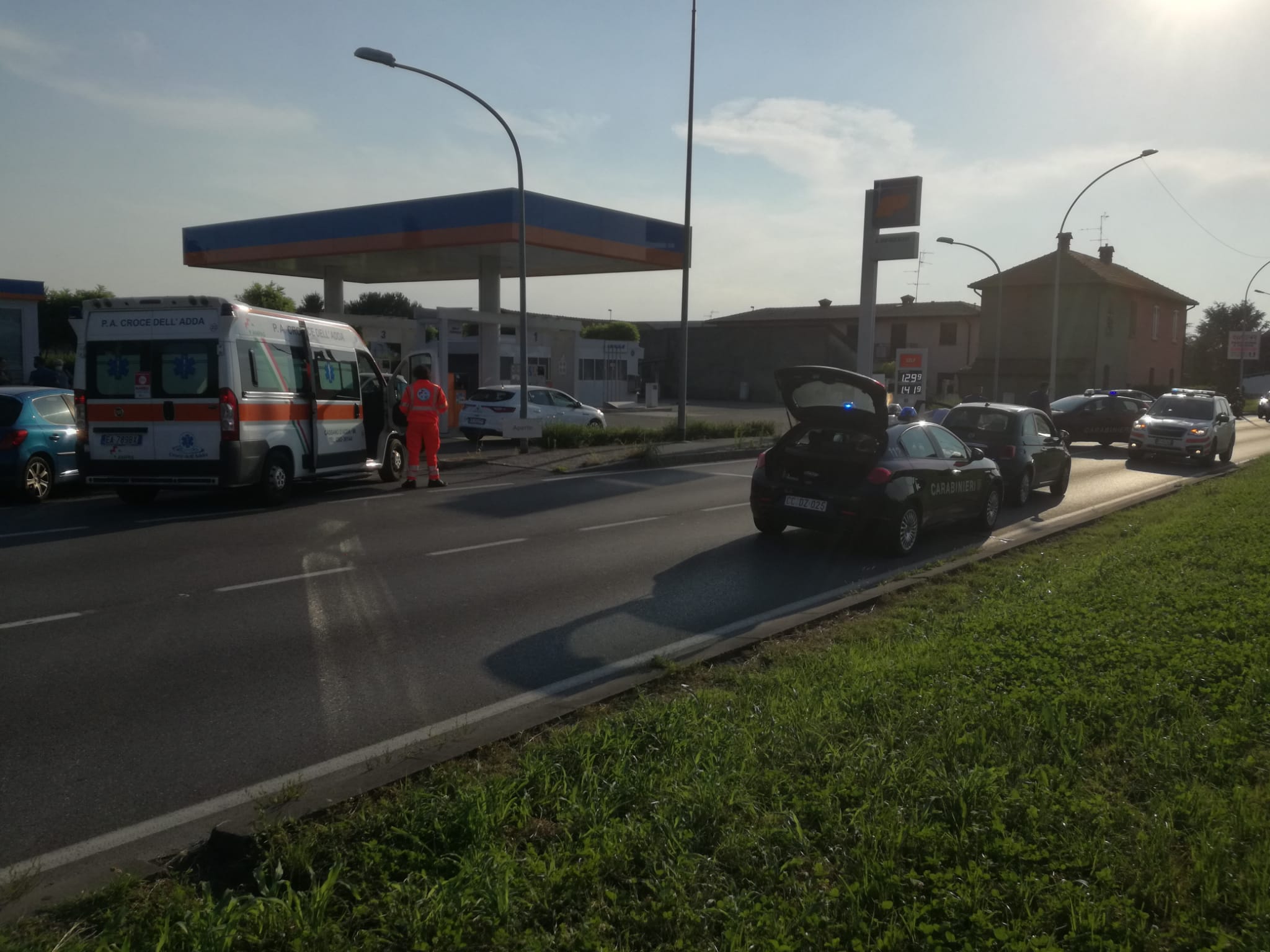 Incidente a Cassano d'Adda moto finisce contro un'auto