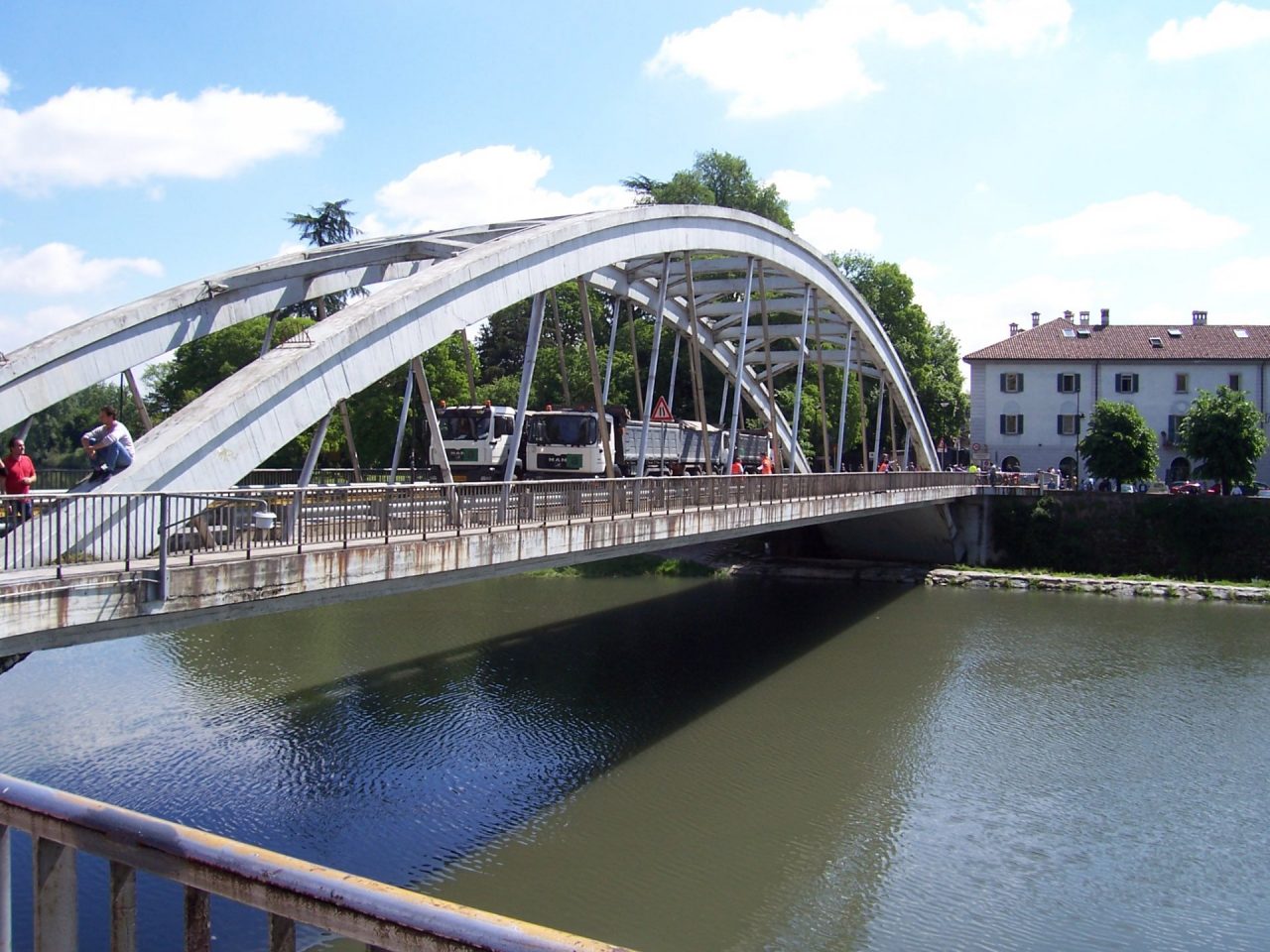 Dalla Regione 100mila euro per la manutenzione del ponte di Vaprio