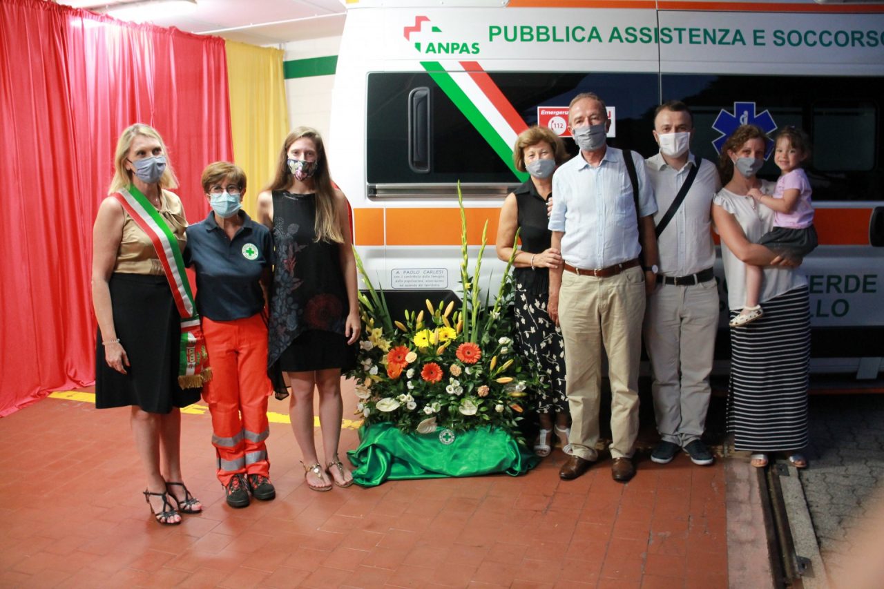 Un’ambulanza in memoria del volontario Paolo FOTO