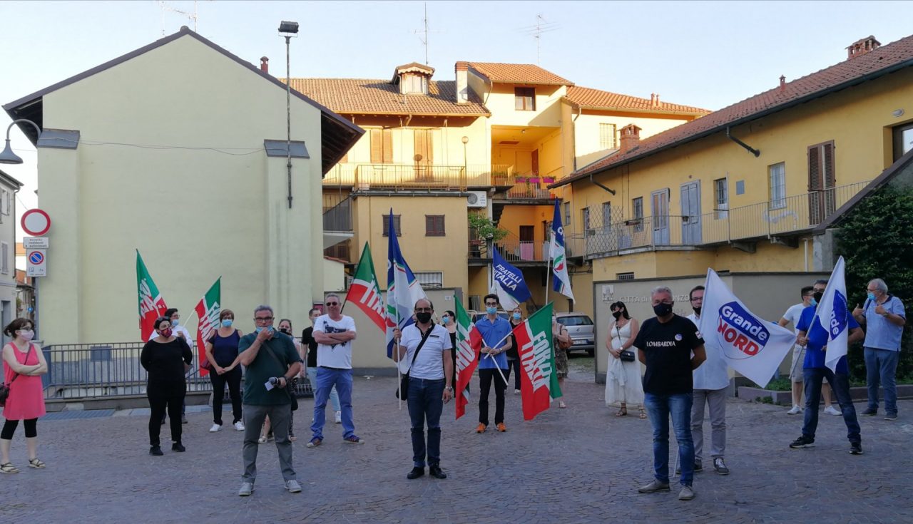 Accesso ai nidi, manifestazione a Gorgonzola
