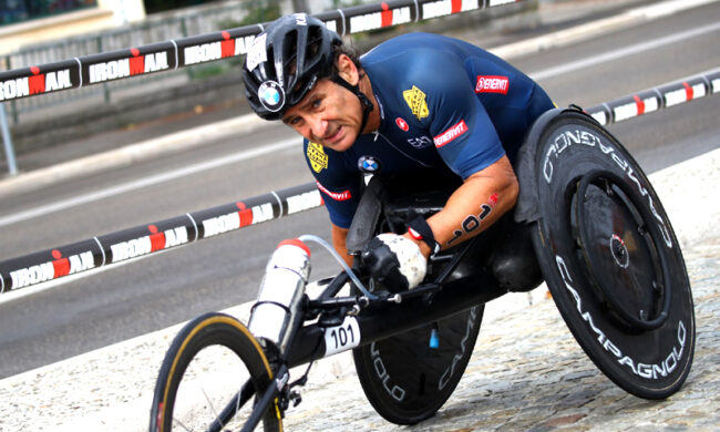 Alex Zanardi lascia il San Raffaele: “Le sue condizioni permettono il trasferimento”