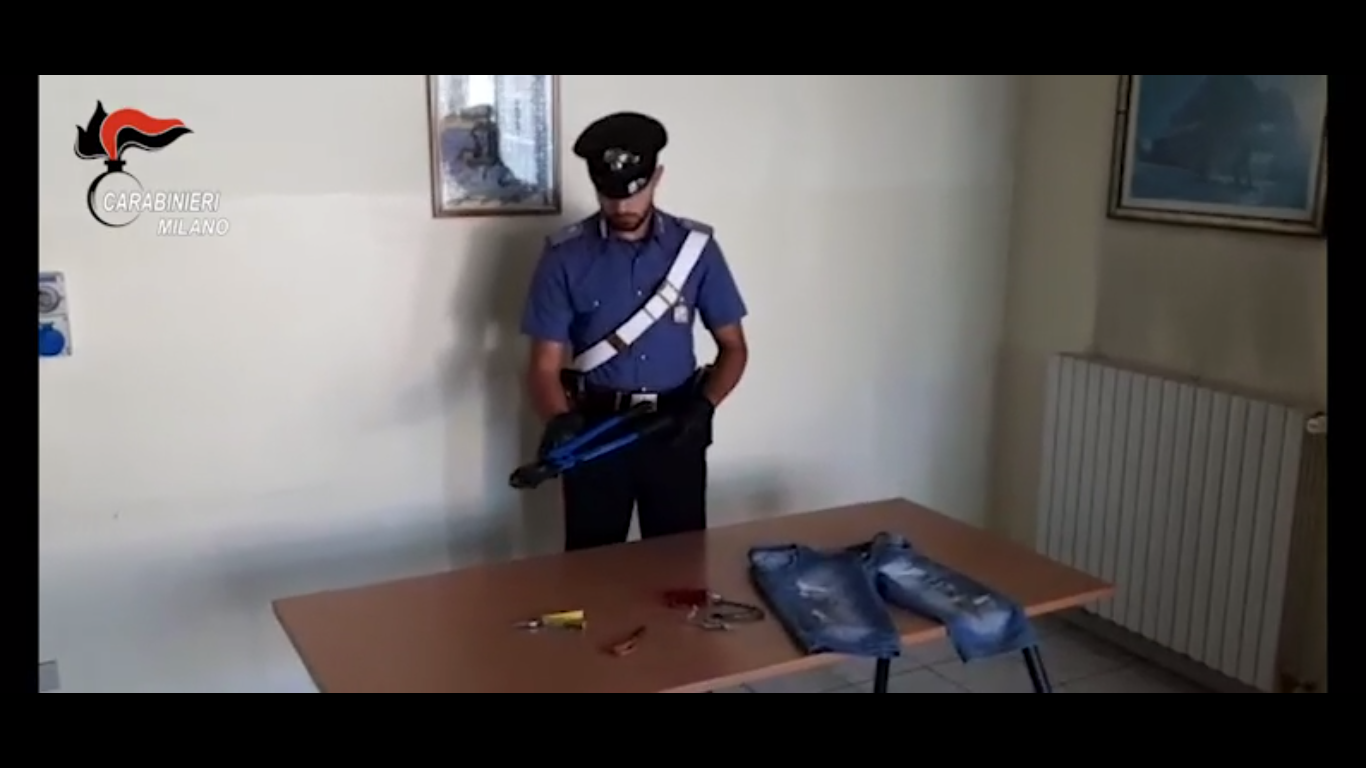 ladro arrestato carabinieri 3