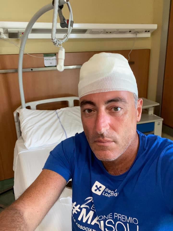 Infortunio mentre gioca a paddle, 30 punti in testa all’assessore Gallera