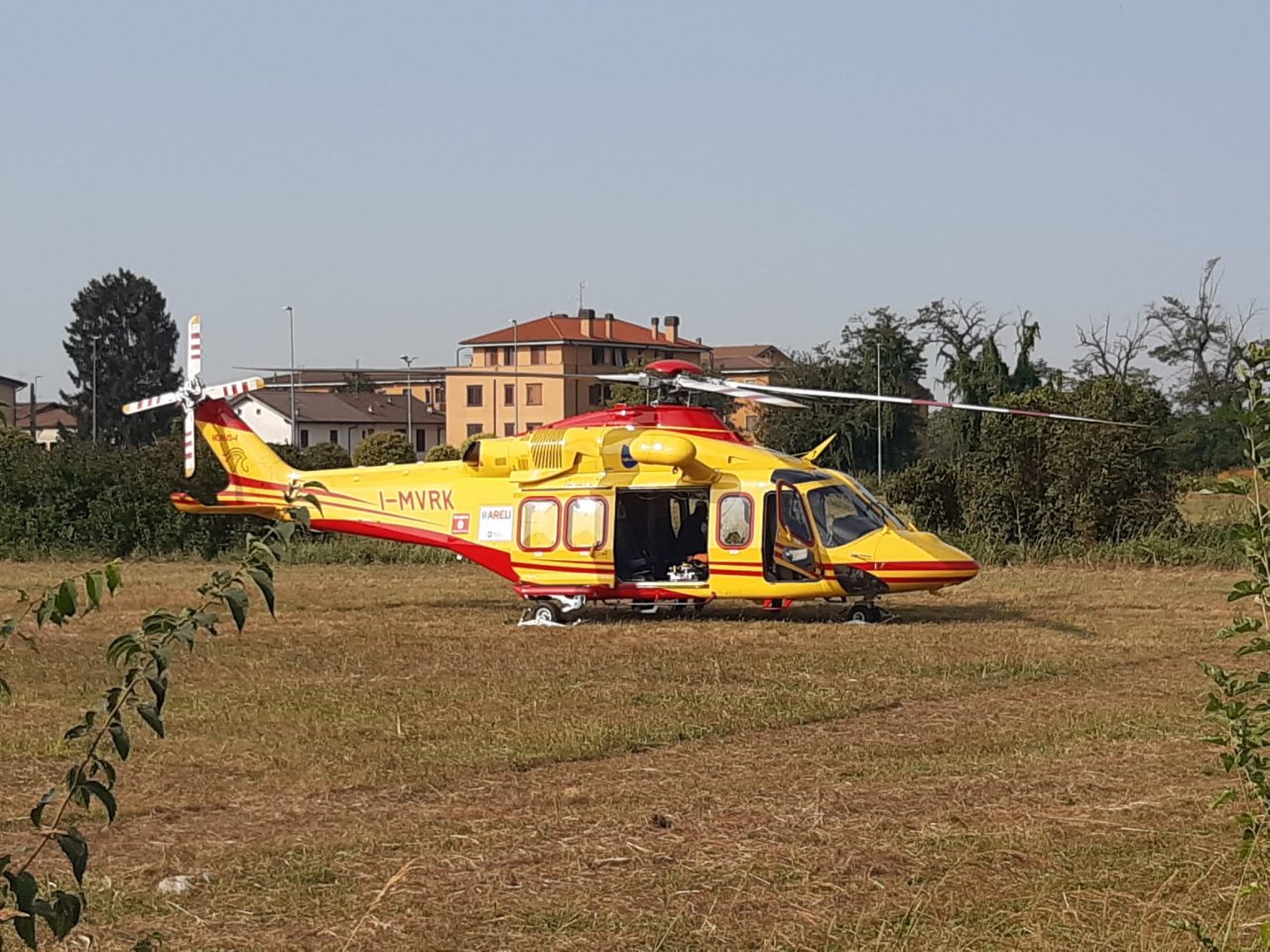 Infortunio a Pioltello, arriva l’elisoccorso