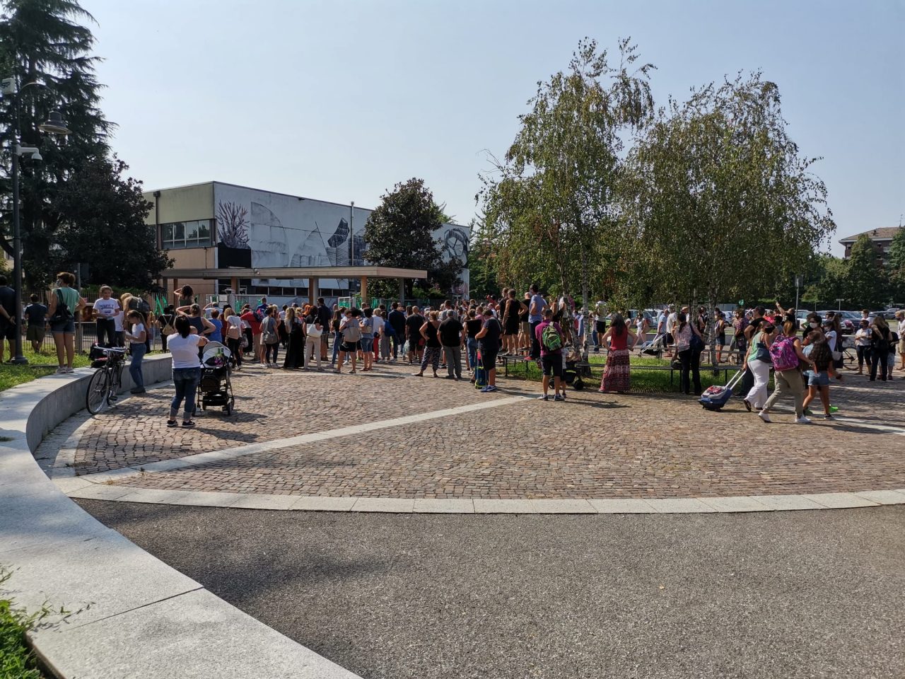 Primo giorno di scuola primaria piazza unità d'italia cassina de pecchi