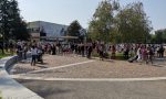 Ancora assembramenti davanti alla scuola di Cassina de' Pecchi